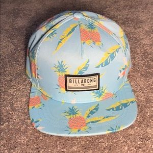 Billabong snap back hat
